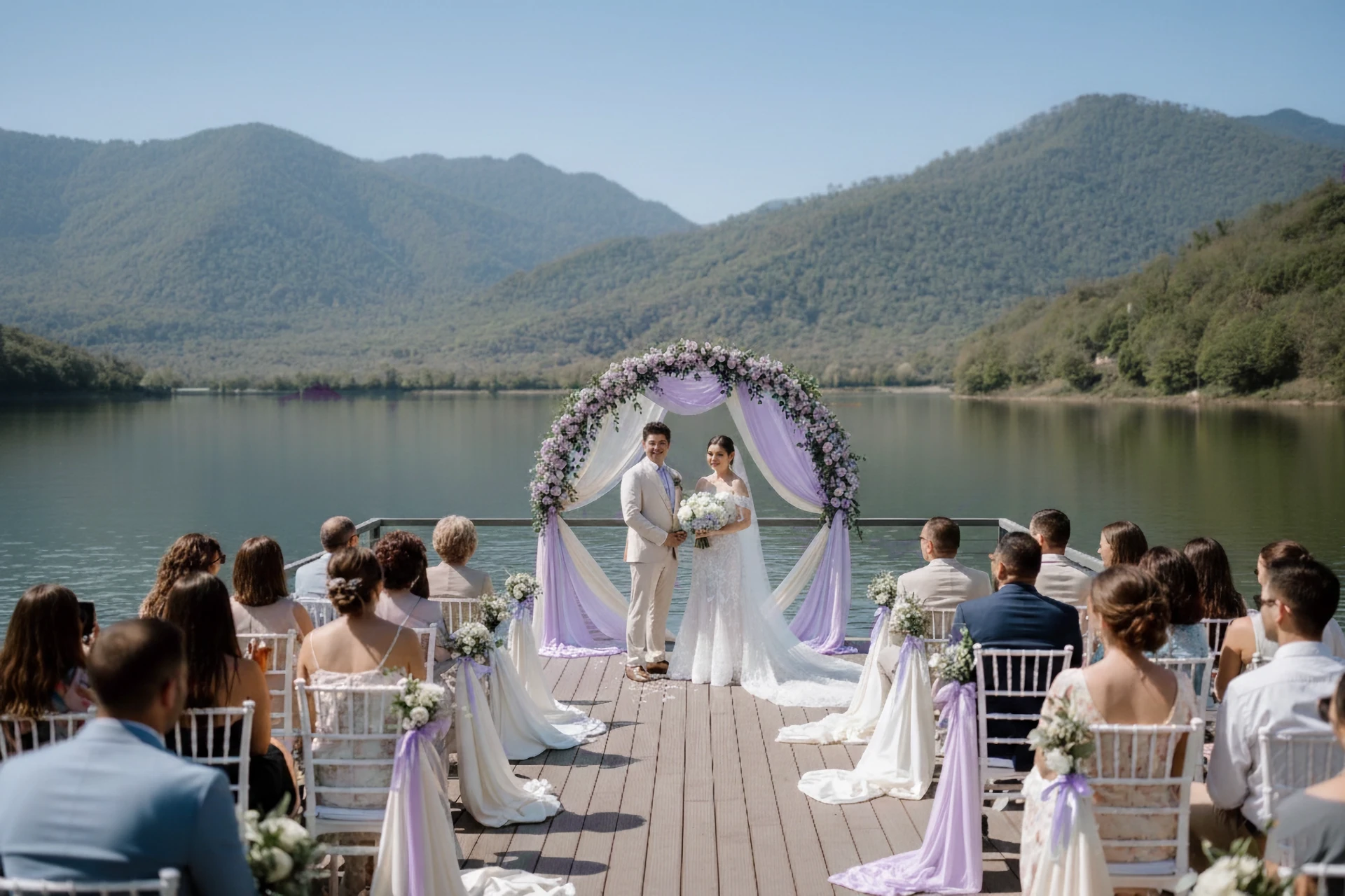 Свадьба на озере Кварели в Грузии