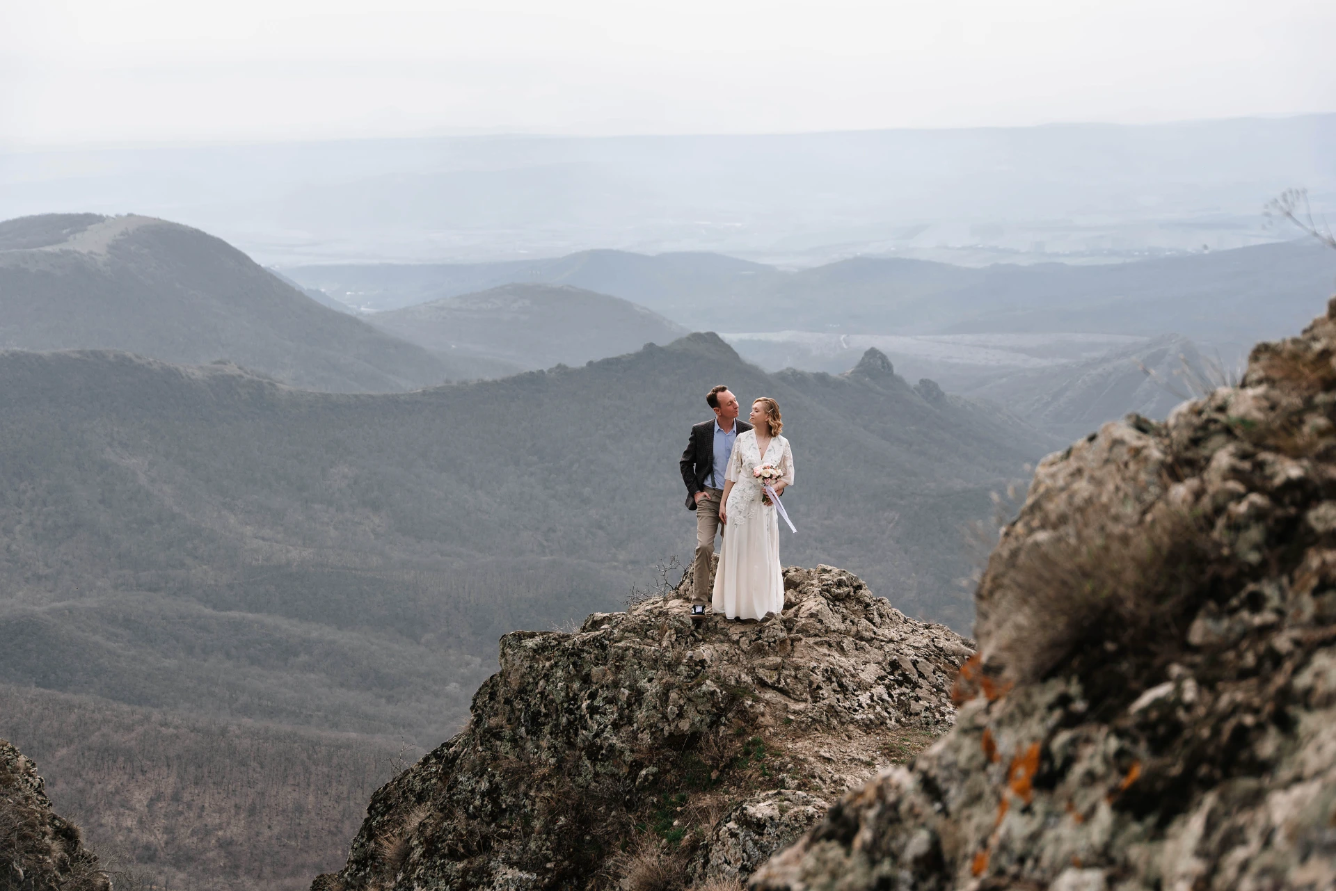 Свадебная фотосессия в горах Грузии