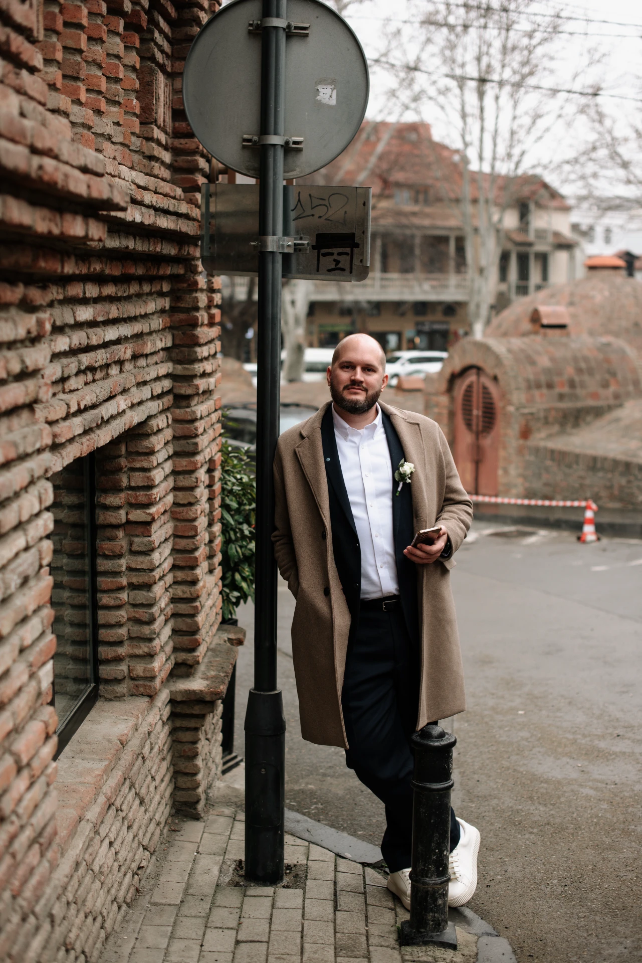 Свадьба на открытом воздухе с видом на старинные улицы Тбилиси