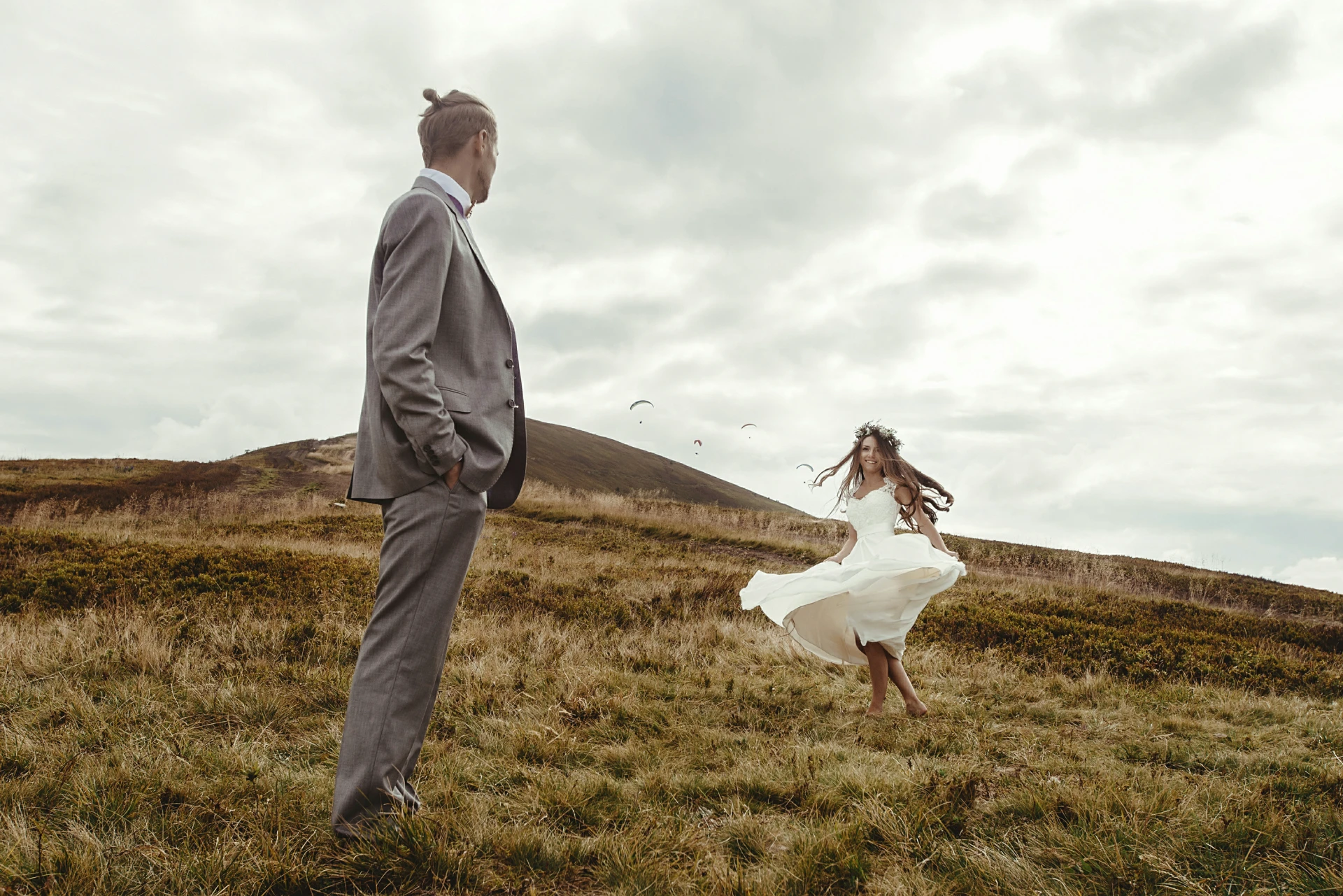 Свадьба для иностранных пар в горах Грузии осенью