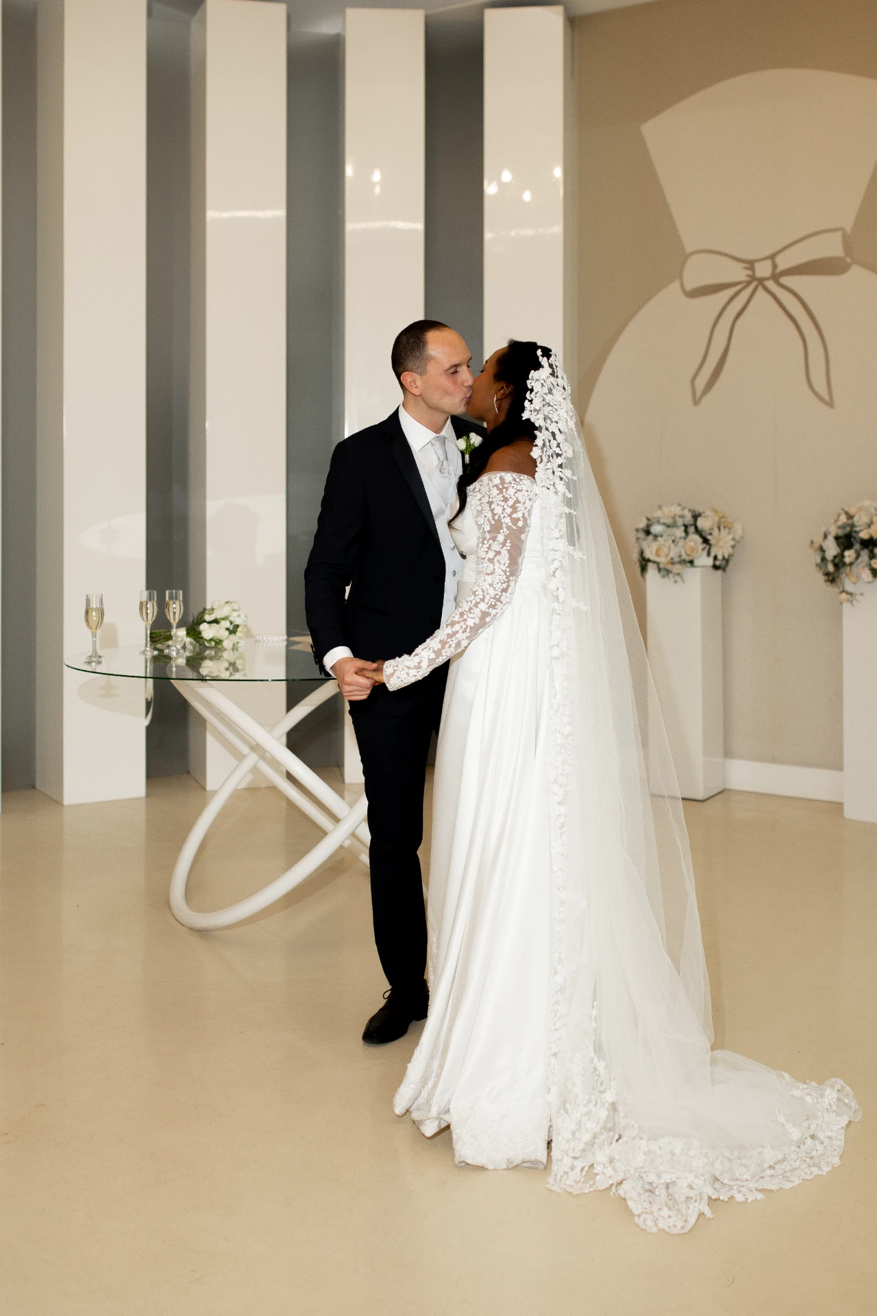 свадьба с официальной регистрацией брака в Тбилиси для иностранцев