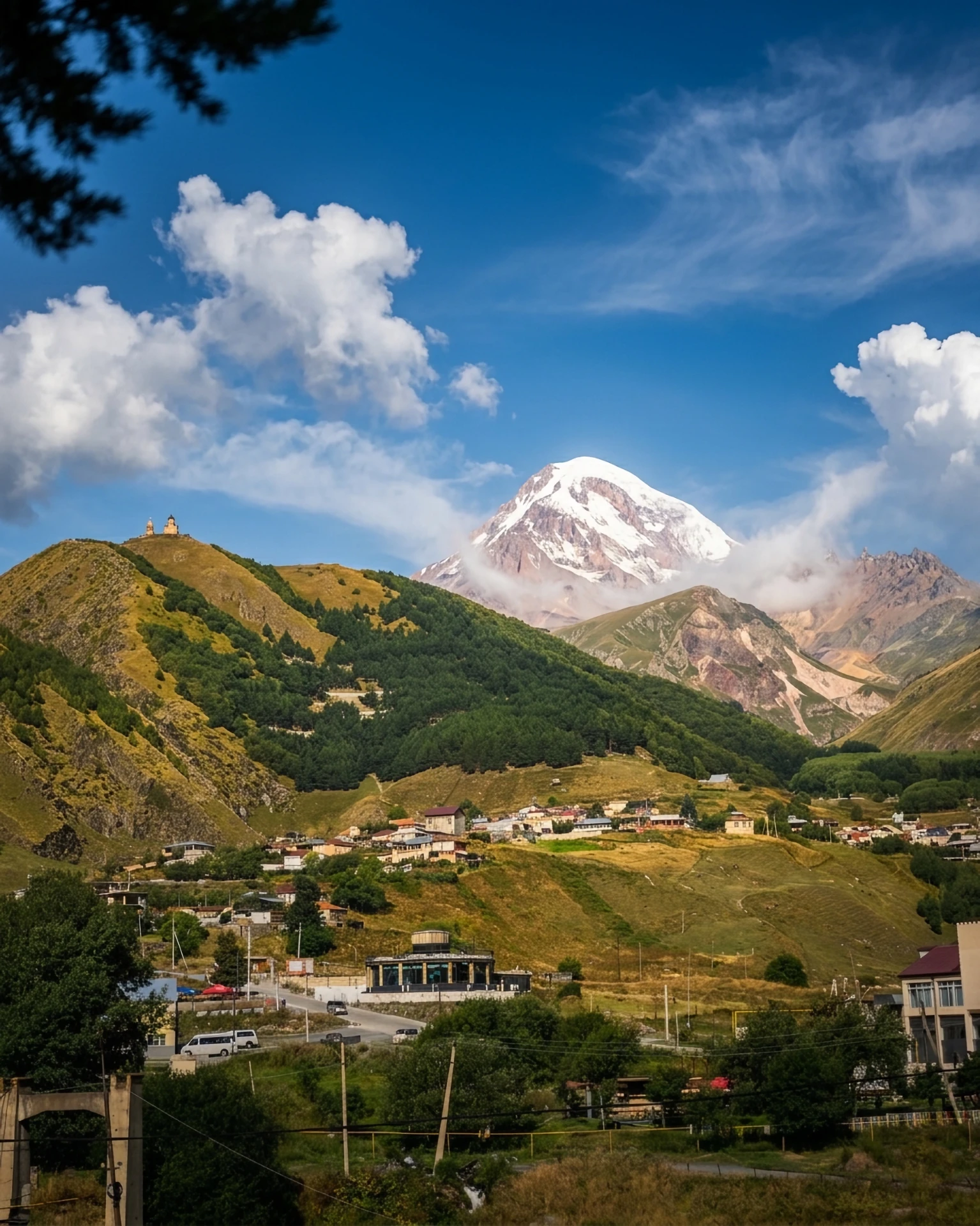СВадьба летов в горах в Porta Caucasia Kazbegi
