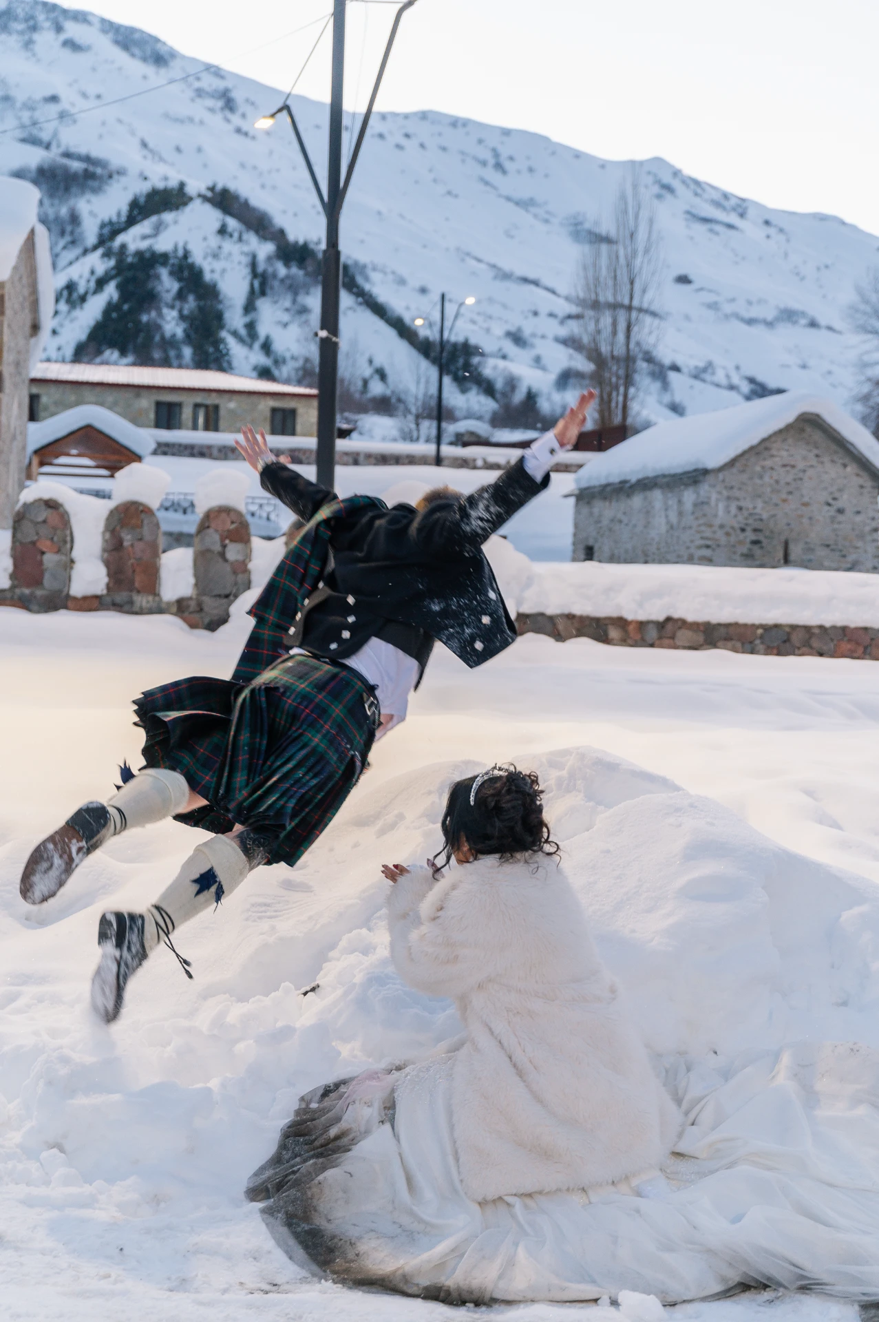 свадебная фотосессия в Гудаури для иностранных пар